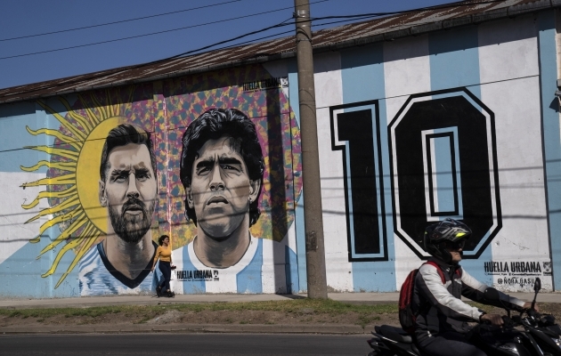Argentina fännide jaoks on Diego Maradona number kümnete seas ikka kesksemal kohal. Foto: Scanpix / Rodrigo Abd / AP Photo