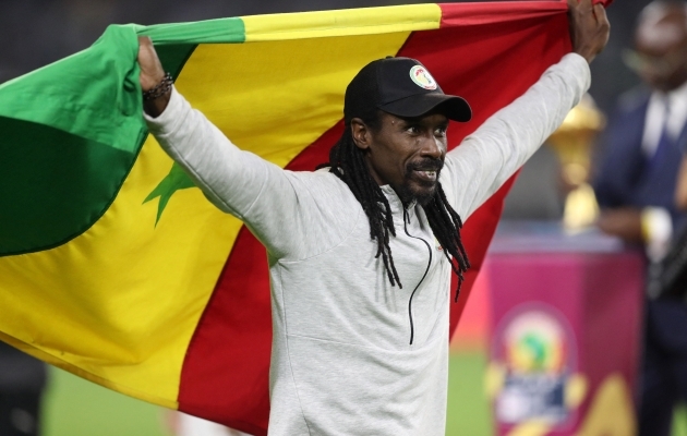 Senegali peatreener tundus nii tuttav, et isegi Snoop Dogg tundis ta ära