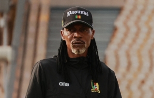 Kameruni peatreener ei välista Onana naasmist postide vahele