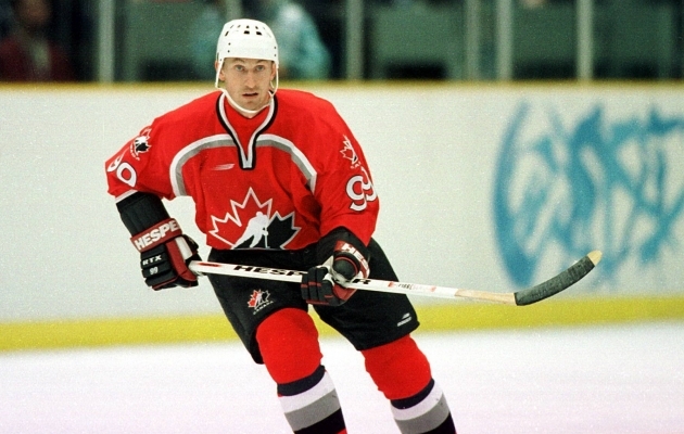 Kanada jäähokilegendi Wayne Gretzky spordimehelikkus on üks oluline osa Vahtralehemaa spordi-identiteedist, mida oli näha ka nende jalgpallimeeskonna esitustes tänavusel MM-il. Foto: Scanpix / imago images / Camera 4