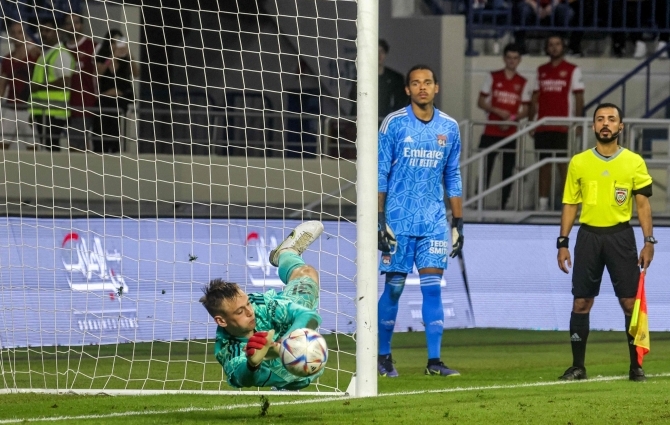 VIDEO: Hein säras Arsenali väravasuul ja tõrjus neli (!) penaltit!