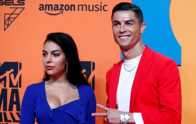 VAATA: Jõulud Ronaldo majapidamises ehk Rolls-Royce ja muud uhked asjad