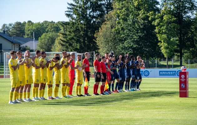 FC Kuressaare ja Paide Linnameeskonnad esindusvõistkonnad Premium liigas. Foto: Liisi Troska / jalgpall.ee