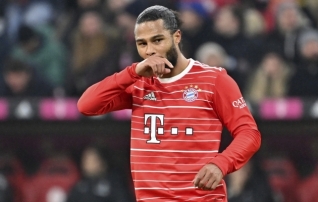 Bayerni spordidirektor materdas klubi tähtmängijat Pariisi moenädalal käimise eest