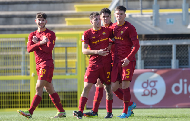 Martin Vetkal (number 5) lõi Roma U19 eest värava. Foto: AS Roma / Twitter