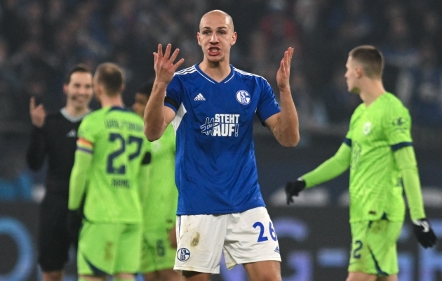 Bundesliga punane latern virutas hambutud Hundid kahel korral illegaalselt kummuli, ent protokollis terendavad nullid