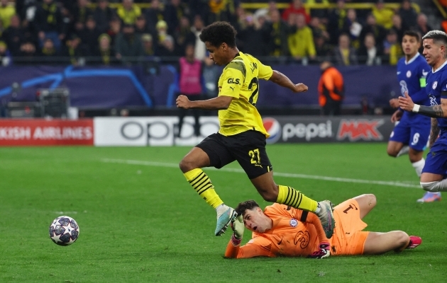 Karim Adeyemi l&otilde;petas pika soolo t&auml;pse l&ouml;&ouml;giga. Foto: Scanpix / Wolfgang Rattay / REUTERS