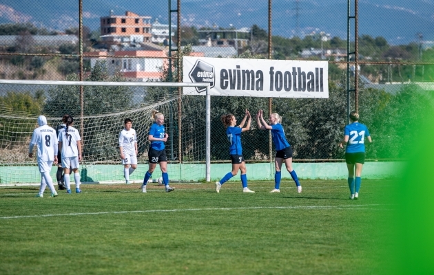 Sahistama hakati varakult: kolmandaks minutiks oli seis 2:0. Foto: Liisi Troska / jalgpall.ee
