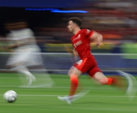 Eredalt särav Napoli kõigutab Saksa kantsi, Realile kättemaksu hauduv Liverpool läheb kirstunaela kangutama