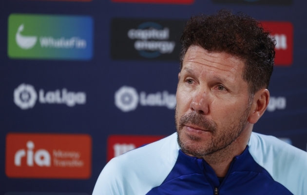 Simeone ei mõista, miks ei näidatud  El Clasico 's Reali mängijale punast kaarti