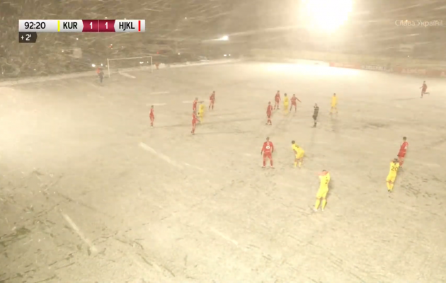 Kuressaare ja Harju said erinevalt teistest harrastada lumejalgpalli. Foto: Soccernet TV kuvatõmmis