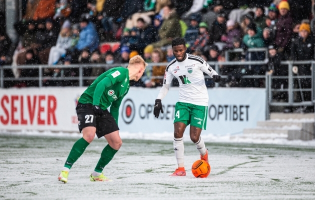 Premium liiga 2021. aasta otsustav ja viimane mäng FC Flora ja FCI Levadia vahel peeti 5. detsembril, kui külma oli 7 kraadi ja kohtumise ajal sadas lund. Foto: Jana Pipar
