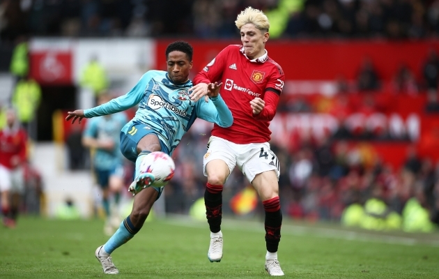 Southampton kritiseeris sotsiaalmeediaplatvorme seoses Walker-Petersit tabanud rassismilainega