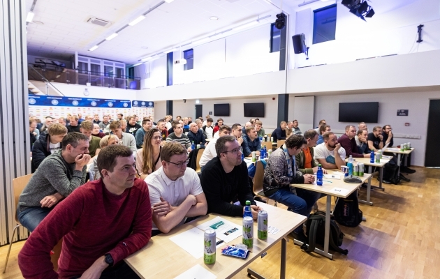 Jalgpalli mälumängu meister selgub 13. aprillil