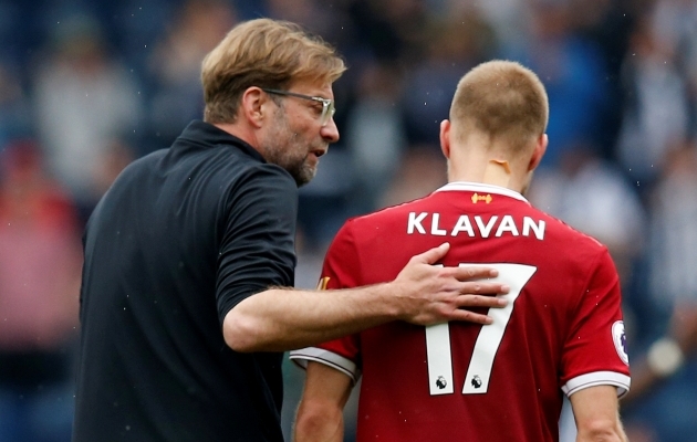 Jürgen Klopp ja Ragnar Klavan 2018. aastal. Foto: Scanpix / Andrew Yates / Reuters