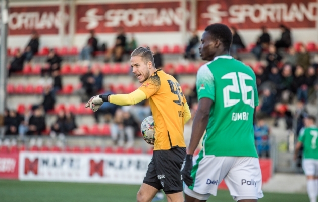 Karl Andre Vallner sai kirja j&auml;rjekordse nullim&auml;ngu. Foto: Katariina Peetson / jalgpall.ee