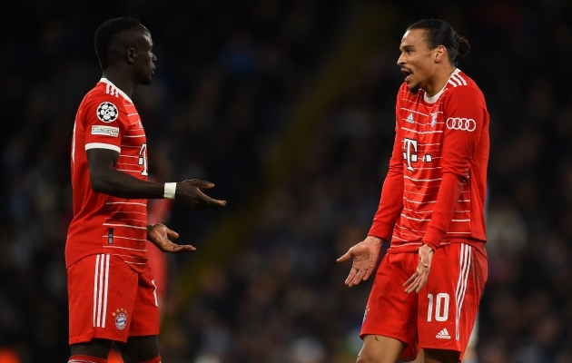 Sadio Mane (vasakul) ja Leroy Sane l&auml;ksid Meistrite liiga m&auml;ngu ajal vaidlema. Foto: Scanpix / Peter Powell / EPA