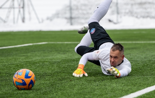 Aleksei Matrossov t&otilde;rjus Narva Transi karika poolfinaali. Foto: Liisi Troska / jalgpall.ee