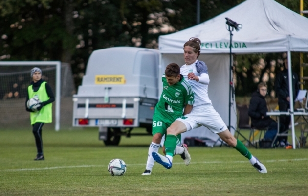 Hooaja esimene Tallinna miniderbi lükati Flora palvel edasi