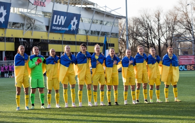 Ukraina koondis kohtumise eel h&uuml;mni laulmas. Foto: Katariina Peetson / jalgpall.ee
