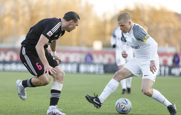 2. vooru sümboolses koosseisus on enim mängijaid Kaljust