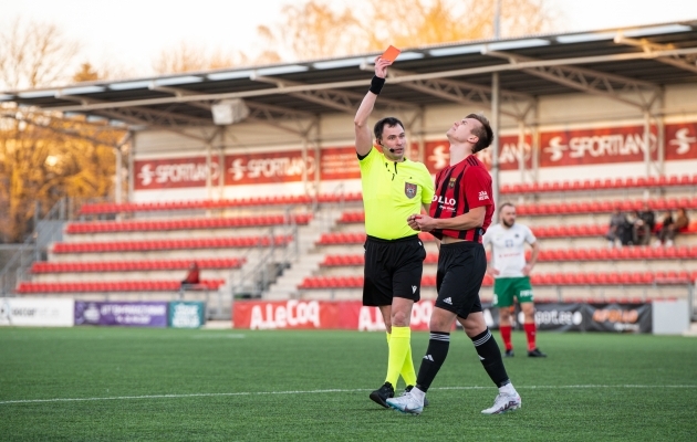 VAATA JÄRELE: Elva pääses pikalt kümnekesi mänginud Unitedi käest viigiga  (lisatud galerii!) 