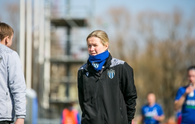 Esimest hooaega JK Tallinna Kalevit juhendaval Kätlin Heinal on UEFA A kvalifikatsioon. Foto: Katariina Peetson / jalgpall.ee