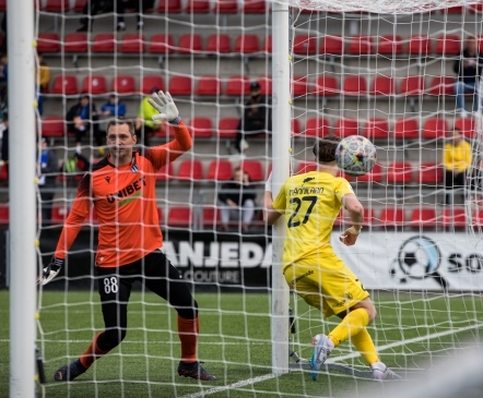 Luup peale | Kalev pani raamid ragisema, Kuressaare võrgud sahisema  (galerii!) 