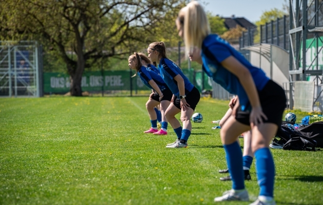 Eesti U17 neiud panevad end tippudega ühele joonele. Esimesena on vastas Šveits. Foto: Liisi Troska / jalgpall.ee