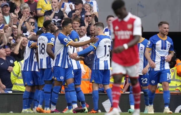 Arsenal sai Tinderis  matchi !