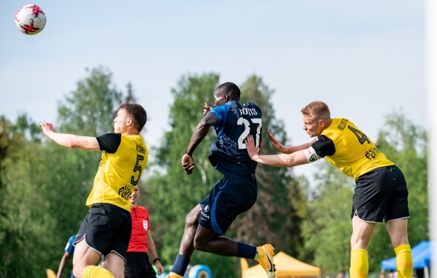 Paide proovis arvukate tsenderdustega, kuid mitte &uuml;kski ei toonud tulu. Foto: Liisi Troska / jalgpall.ee