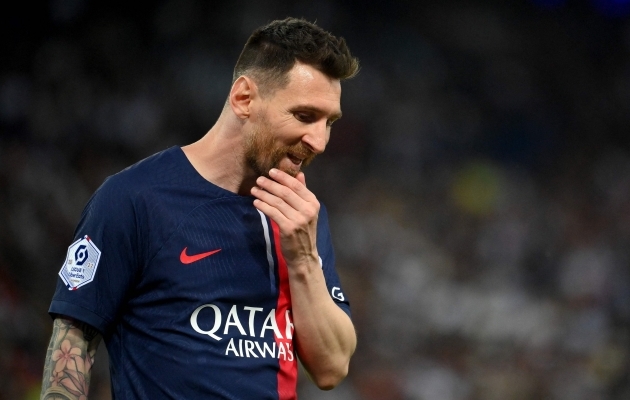 Lionel Messi pärast oma viimast mängu PSG särgis. Meeskond kaotas kodus 2:3 Clermont'ile. Foto: Scanpix / AFP / Franck Fife