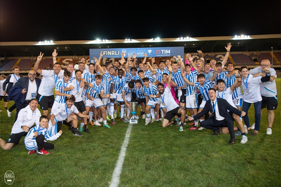 SPAL-is krooniti Daniil Pareiko U18 Itaalia meistriks. Foto: SPAL / Facebook