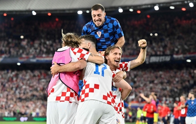 Luka Modric ja Horvaatia on taas medalil. Foto: Scanpix / JOHN THYS / AFP