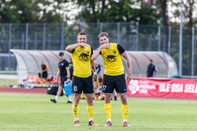 Enrico Veensalu ja Ranet Ristikivi l&otilde;puvile j&auml;rel. Foto: Brit Maria Tael