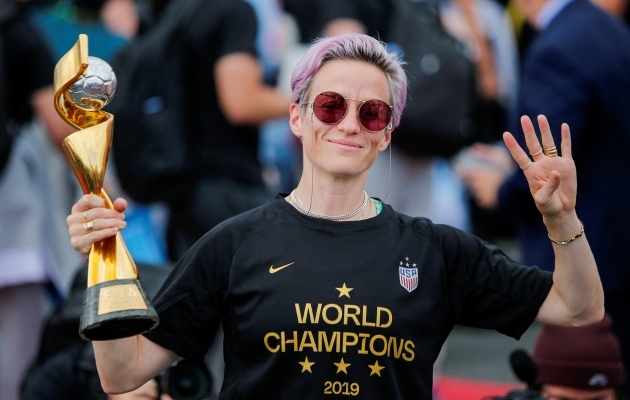 Megan Rapinoe 2019. aastal MM-tiitliga. Foto: Scanpix / REUTERS / Eduardo Munoz / File Photo