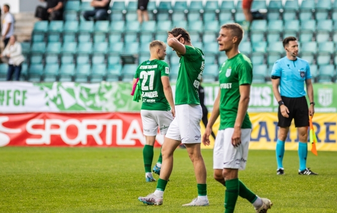 Pikk ette (ja ise järele) | Mis toimub meisterklubis? Flora kohta on asjad hullusti!