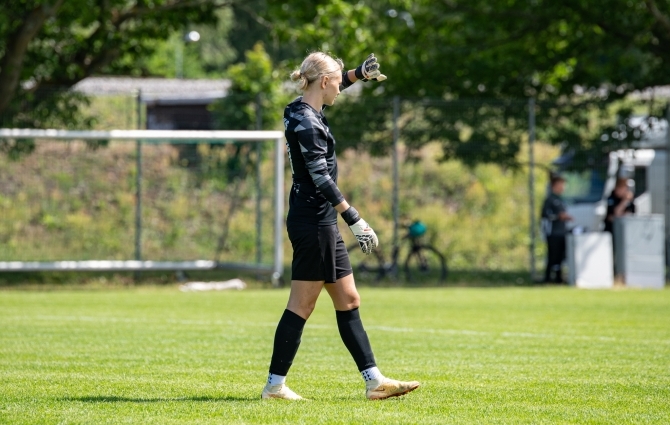 Kahekordne hõbedanaiskond tõi viimasel hetkel väravasse ülirohelise floraka: mitte üheski klubis pole väravavahtide uputust 