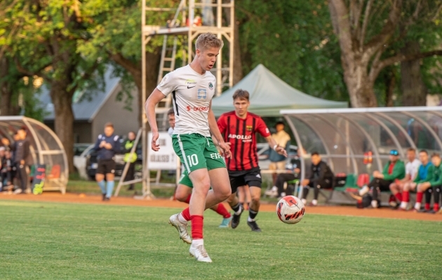U21 koondise r&uuml;ndaja Jasper Reilson j&auml;tkab Elvas. Foto: Liisi Troska / jalgpall.ee
