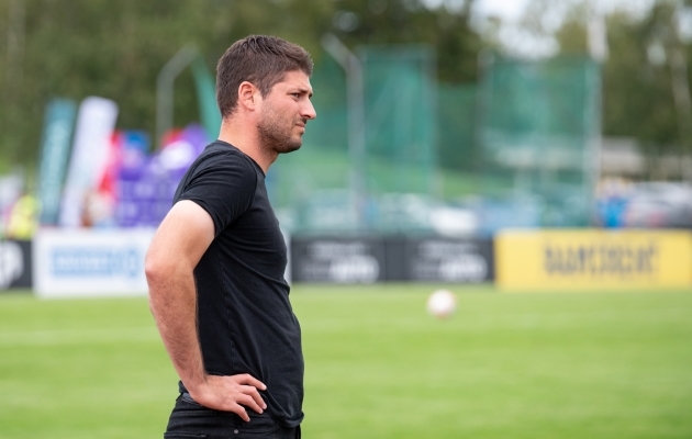 Ivan Stojkovici ametiaja peamiseks iseloomujooneks olnud kaitsedistsipliin sai Paidel esimese poolajaga minetatud, kuid teisel edukalt taastatud. Foto: Liisi Troska / jalgpall.ee