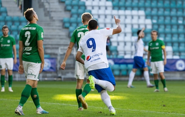 Rivaldinho (nr. 9) sai sõrme taeva poole osutada ka HJK vastu. Foto: Katariina Peetson / jalgpall.ee