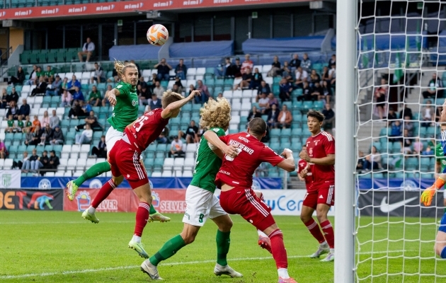 Ken Kallaste pidi r&uuml;ndajatele appi tulema. Foto: Katariina Peetson / jalgpall.ee