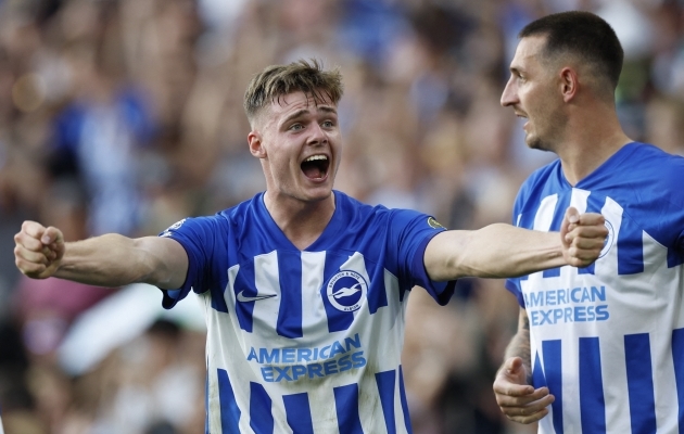 18-aastase iirlase ajalooline kübaratrikk vajutas Newcastle'i koondisepausiks mulla alla
