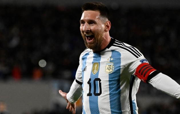 Lionel Messi lõi Argentina esimese värava 2026. aasta MM-i kvalifikatsioonis. Foto: Scanpix / Luis Robayo / AFP