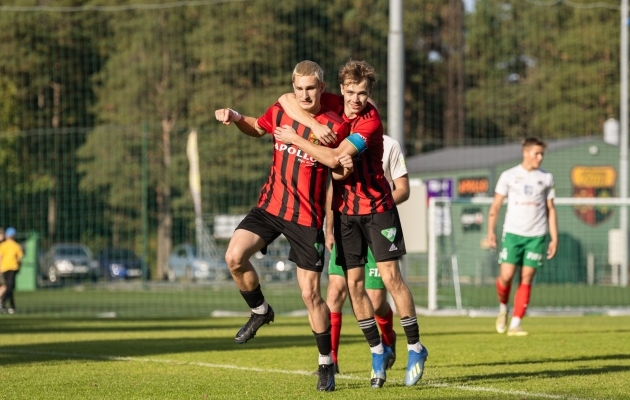 Kiirelt alustanud Nõmme United lasi Elval kahel korral vastata, teisel poolajal võeti kindlam kurss