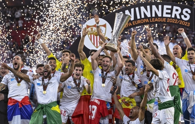 Euroopa liiga kuningas Sevilla alustas seekord euroteed Meistrite liigast. Kas see avab mõne uue tegija jaoks tee troonile? Foto: Scanpix / EPA / Tamas Kovacs