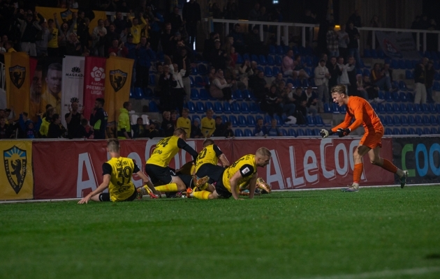 P&auml;rnu Vaprus l&otilde;i 90+9. minutil 3:2 v&otilde;iduv&auml;rava. Foto: Liisi Troska / jalgpall.ee