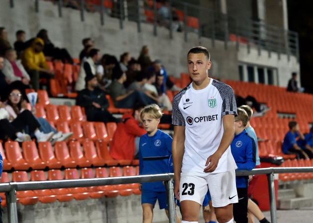 Mihhail Kolobov lahkus punase kaardiga. Foto: Imre P&uuml;hvel