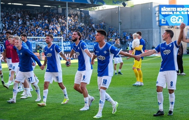 Esimene ja eriti magus! Bundesligasse naasnu lõi kodus neli ajaloolist väravat