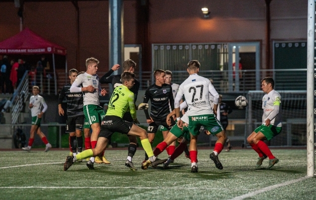 Esiliiga 30. vooru tipphetked: Õunapuu lõi neli väravat, Alliance sai üle pika aja võõrsilvõidu